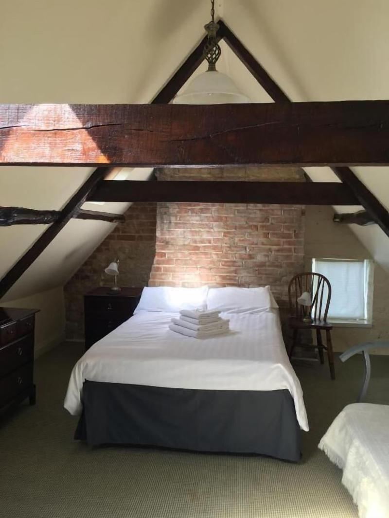 The Crown Hotel - Oda