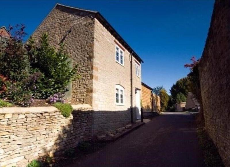The Crewe Arms - Genel
