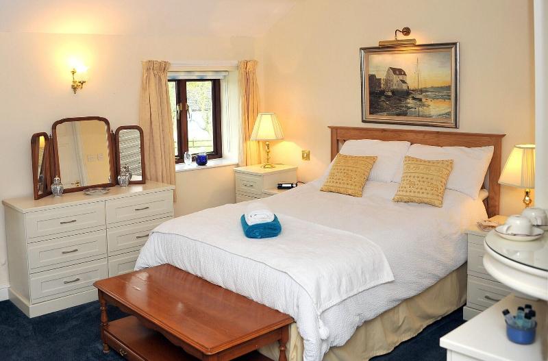 The Longham White Horse - Genel