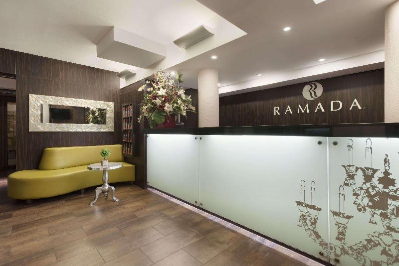 Ramada by Wyndham Frankfurt Central Station - Lobi