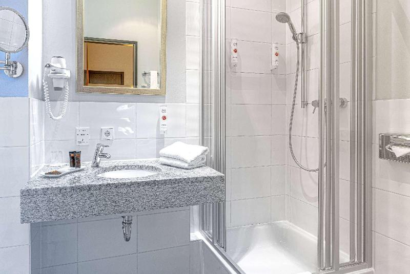 Ramada by Wyndham Frankfurt Central Station - Oda