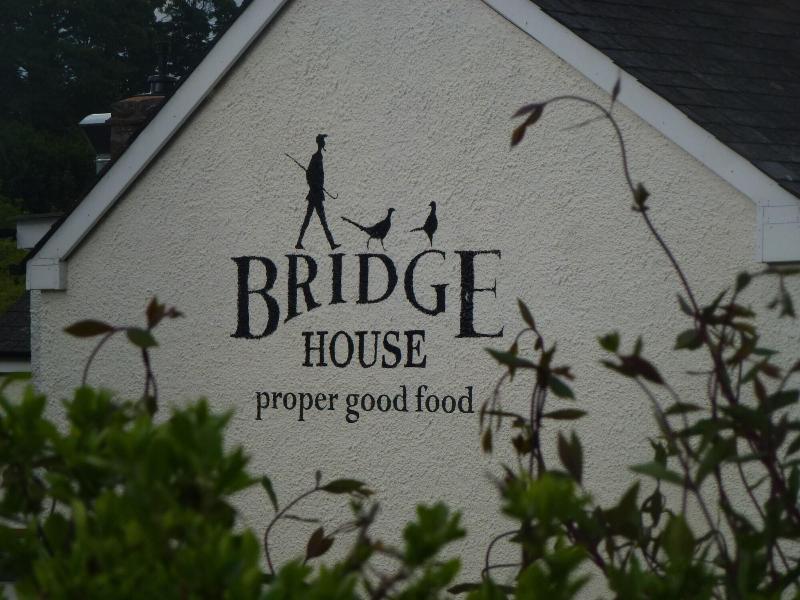 Bridge House - Genel
