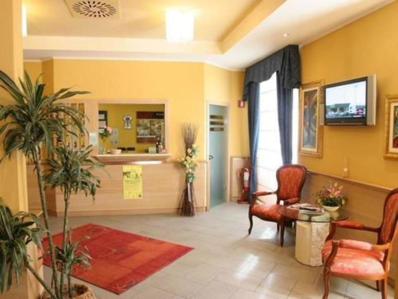 Hotel Bernina - Lobi