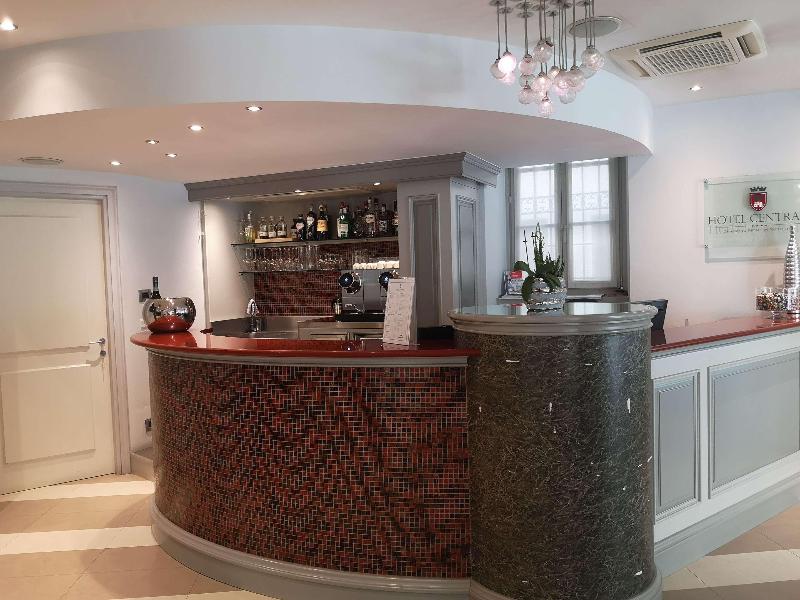 Hotel Centrale BW Signature Collection - Lobi