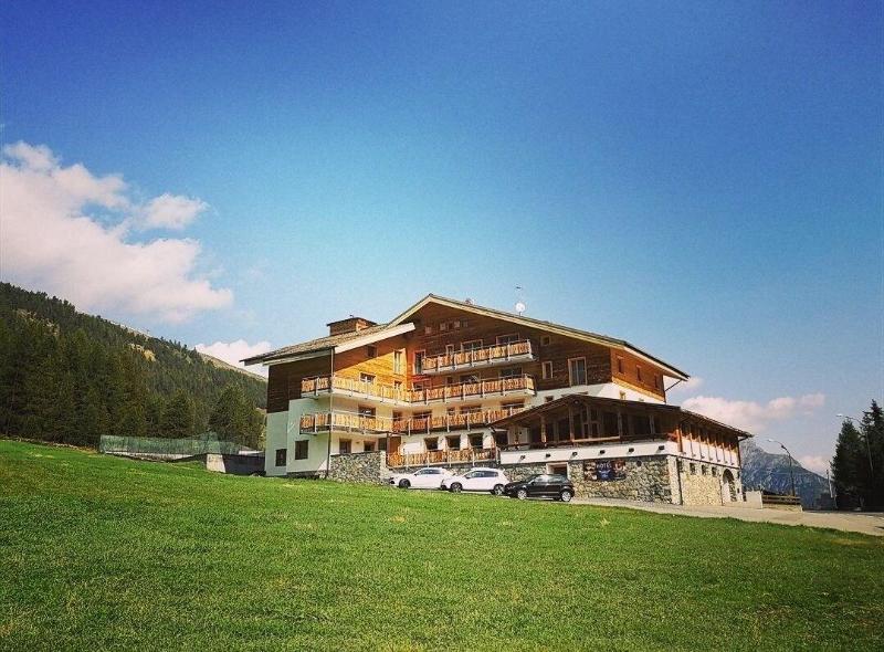 Sport Hotel - Genel