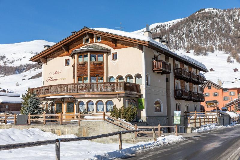 Hotel Flora - Genel