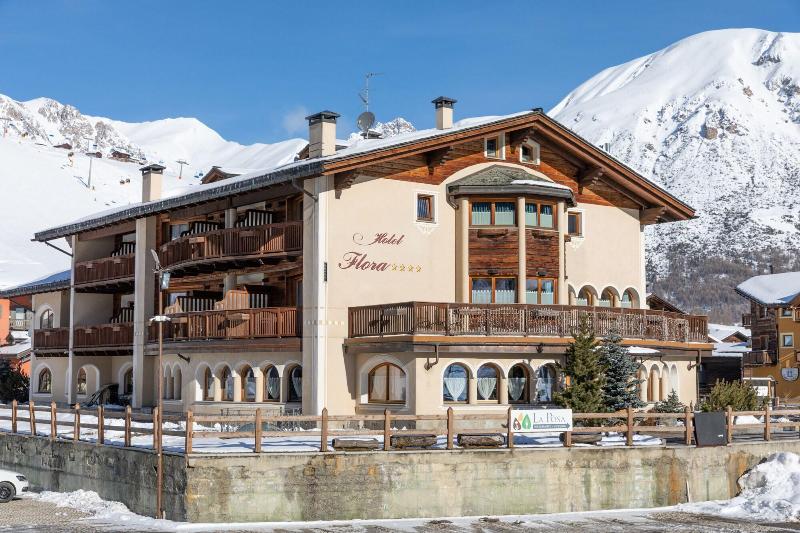 Hotel Flora - Genel