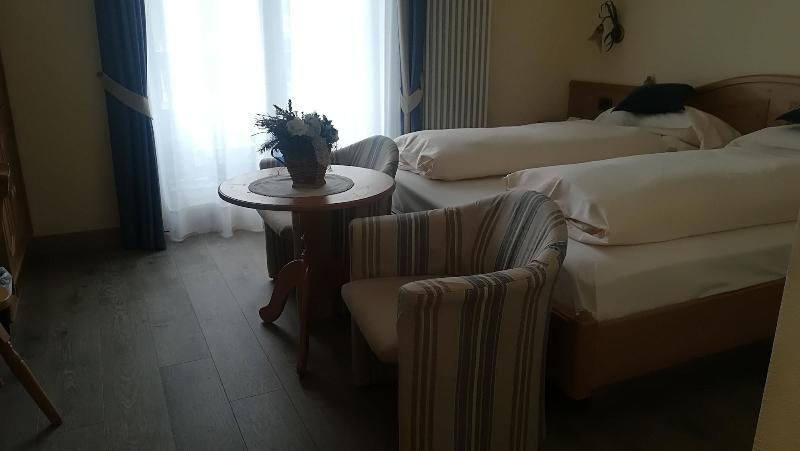 Hotel Flora - Oda