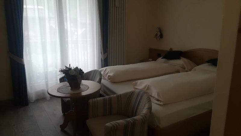 Hotel Flora - Oda