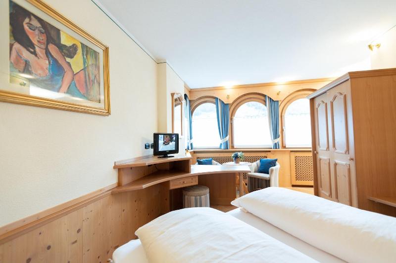 Hotel Flora - Oda