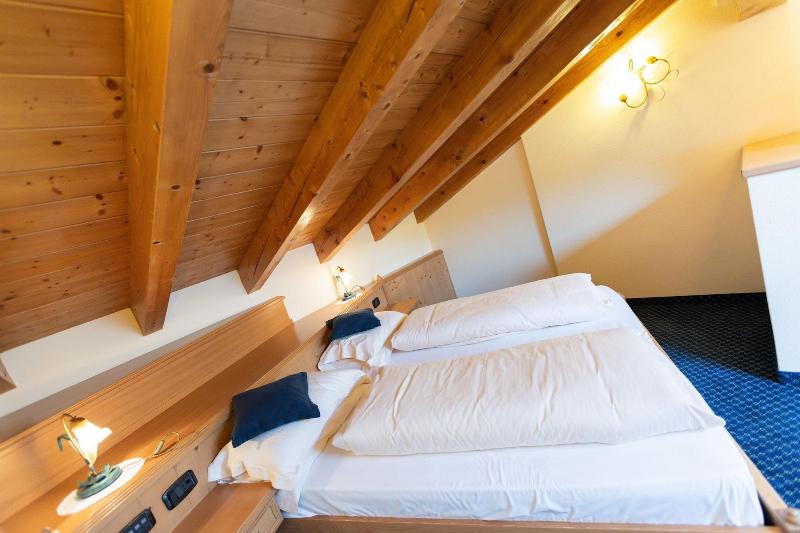Hotel Flora - Oda