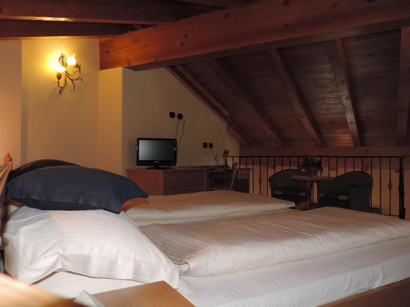 Hotel Flora - Oda