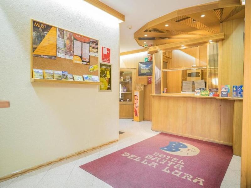 Hotel Baita Della Luna - Lobi