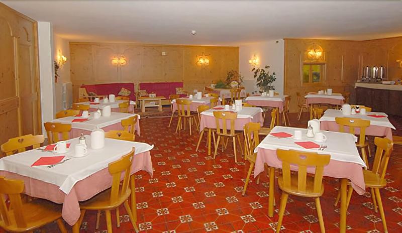 Hotel Baita Della Luna - Restoran
