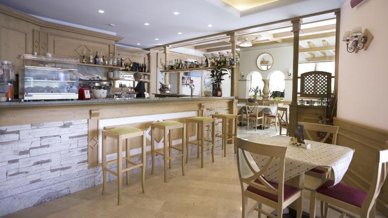Alma Living Hotel - Bar