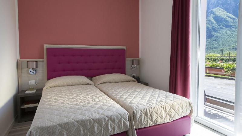 Alma Living Hotel - Oda