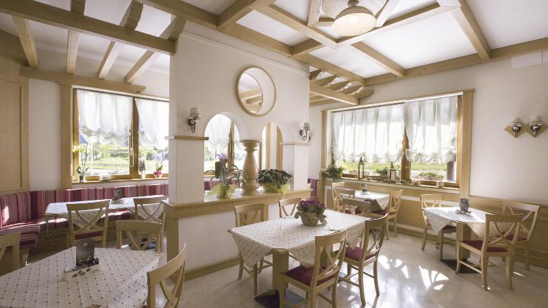 Alma Living Hotel - Restoran