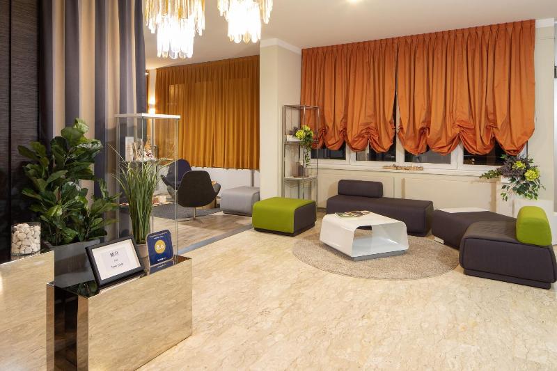 Hotel Alla Fonte - Lobi