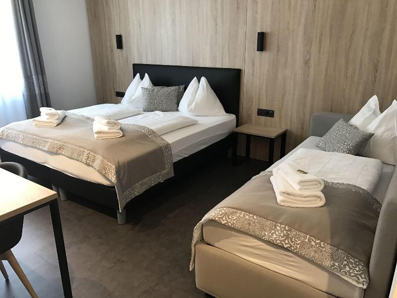 Tourist Hotel - Oda