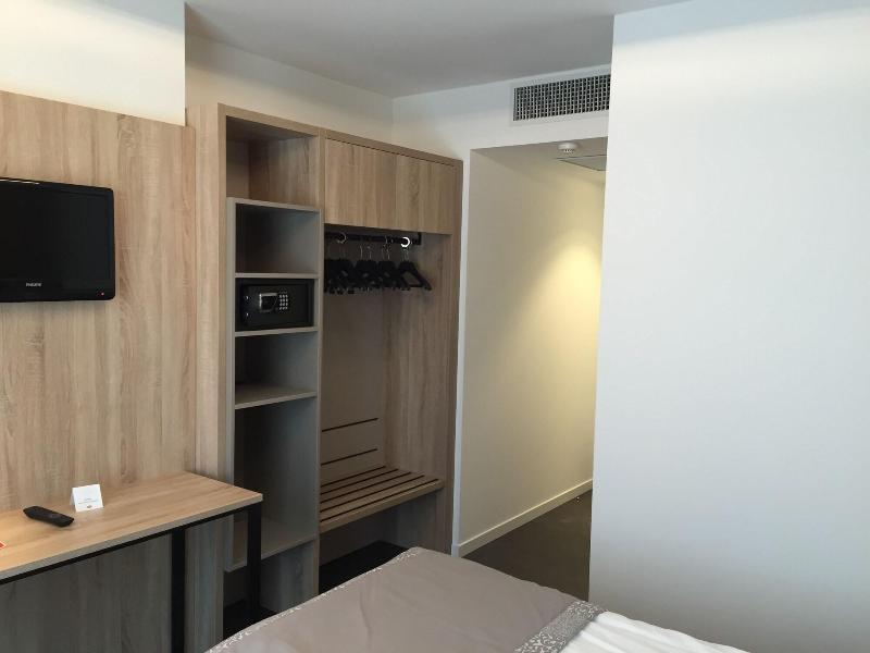 Tourist Hotel - Oda