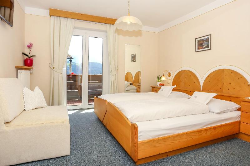 Sonnenhotel Adler - Oda