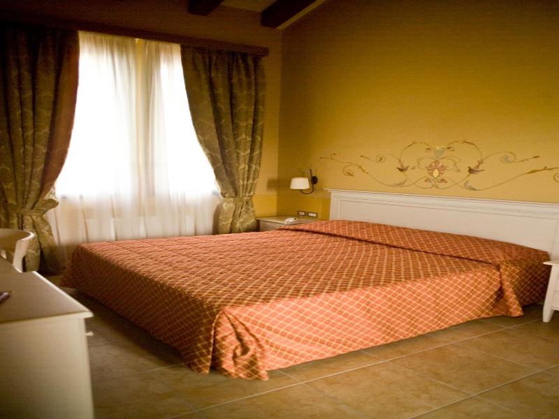 Hotel La Fornace - Genel