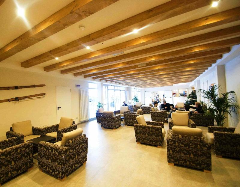 Family Hotel Polsa - Lobi