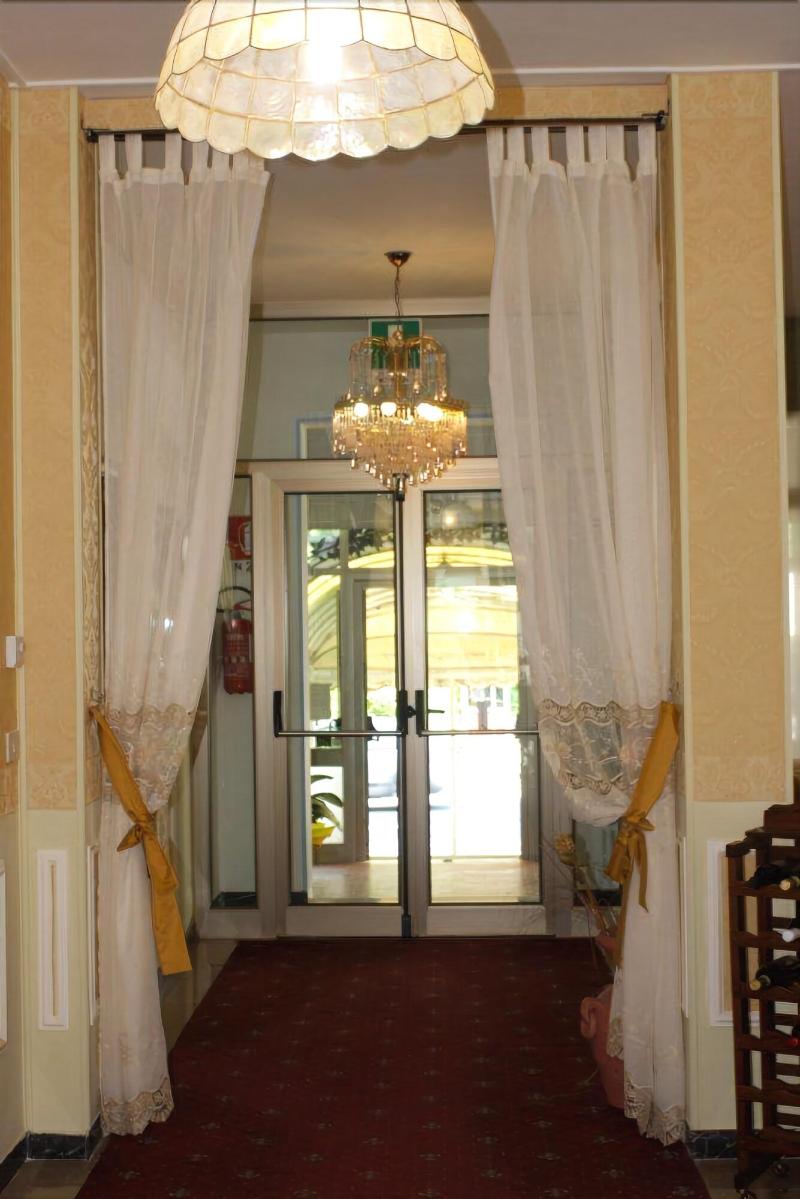 Hotel Franca - Lobi