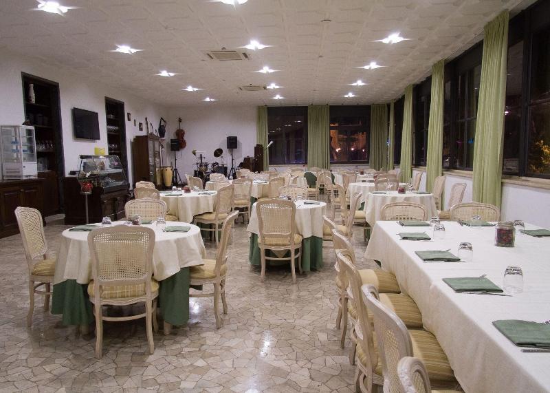 Antica Locanda Del Cavallino Bianco - Restoran