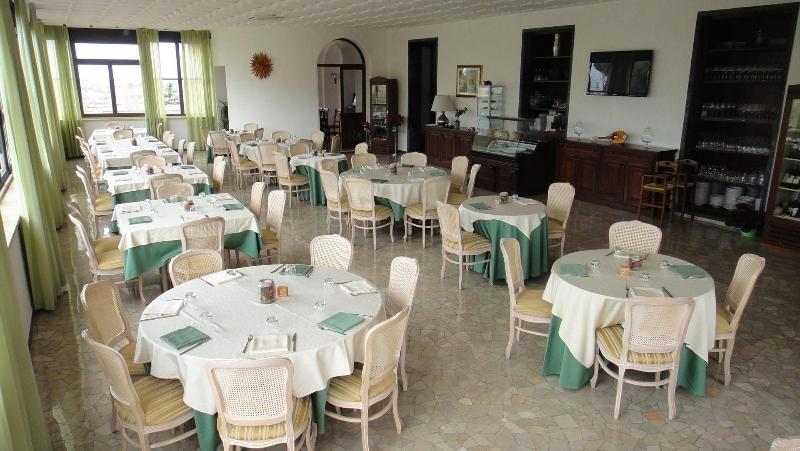 Antica Locanda Del Cavallino Bianco - Restoran