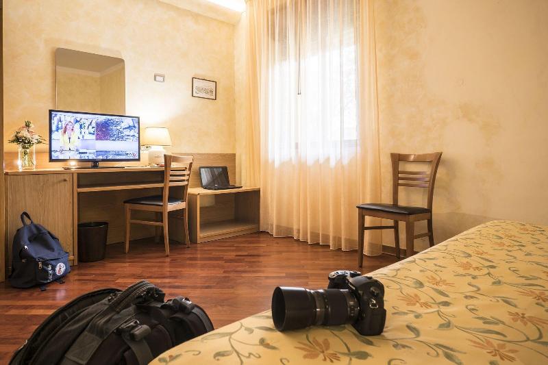 Vega Hotel Perugia - Oda