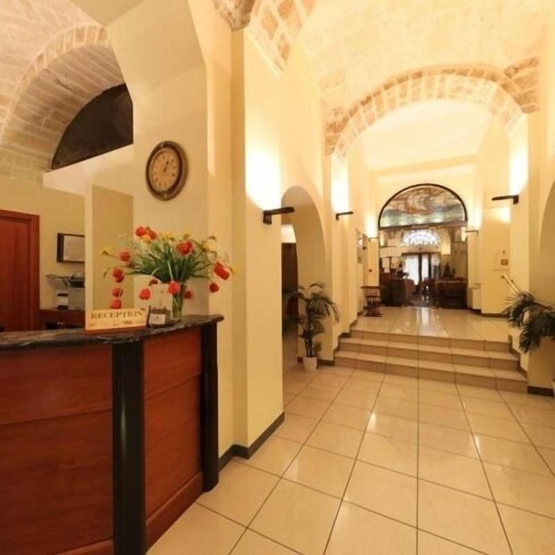Hotel Adria - Lobi