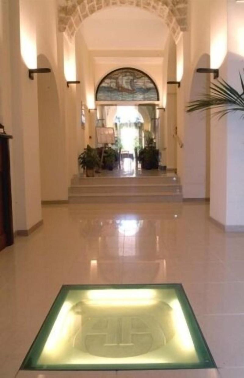 Hotel Adria - Lobi