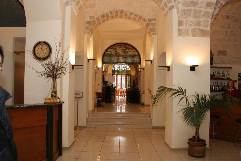 Hotel Adria - Lobi