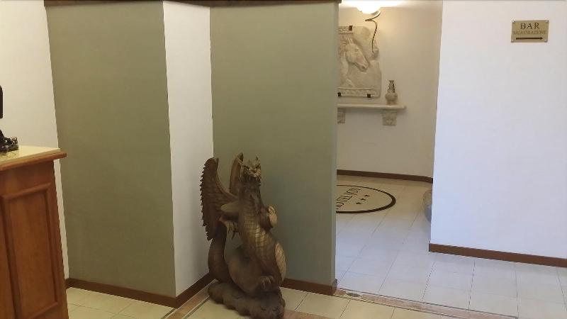 Hotel Joy - Lobi