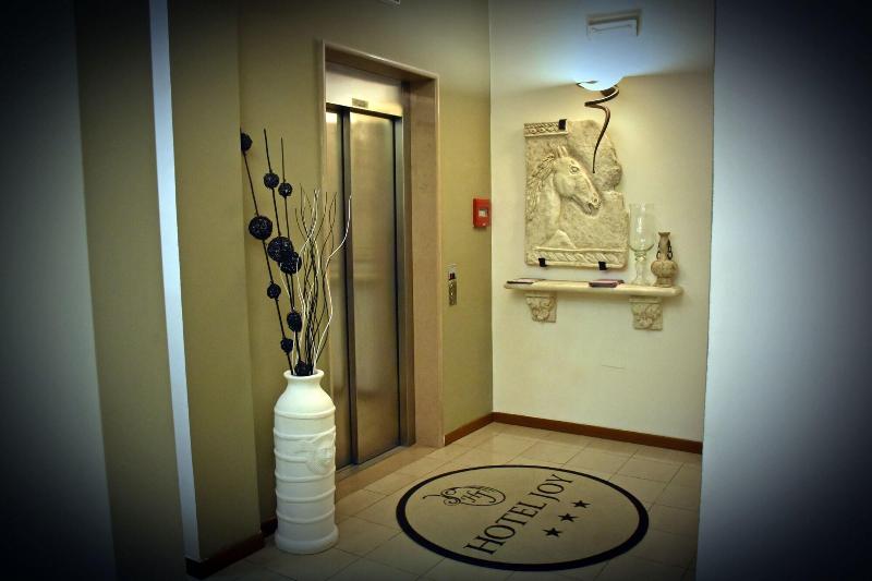 Hotel Joy - Lobi
