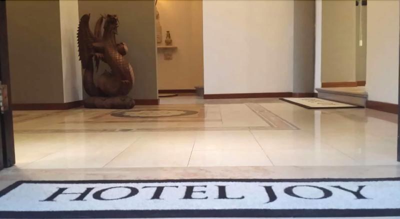 Hotel Joy - Lobi