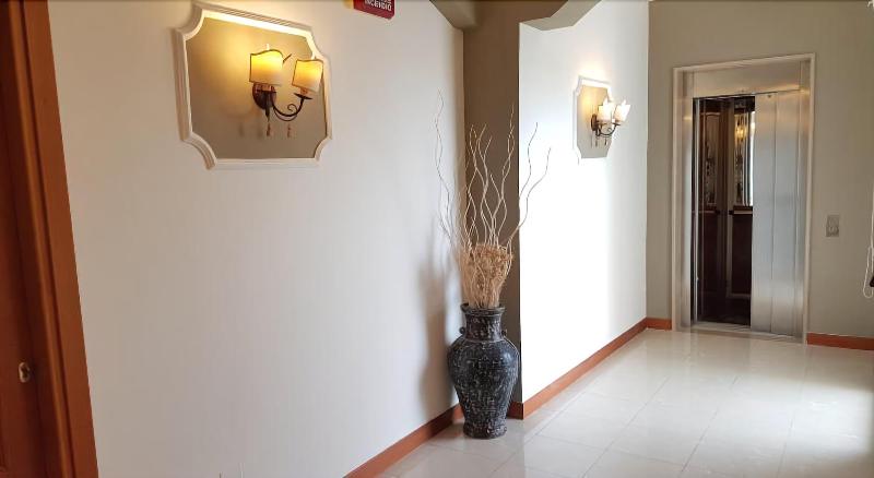 Hotel Joy - Lobi