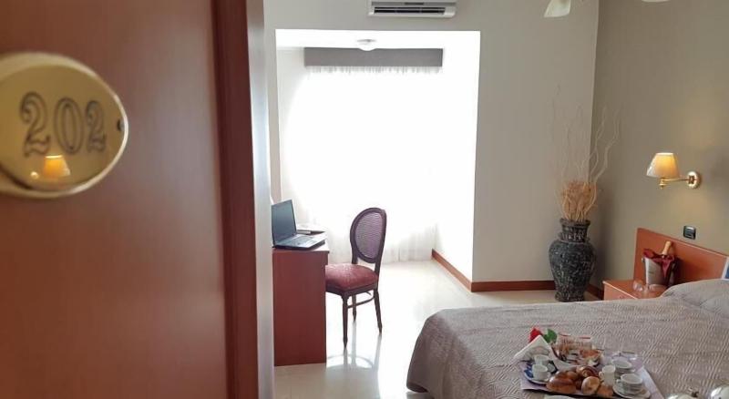 Hotel Joy - Oda
