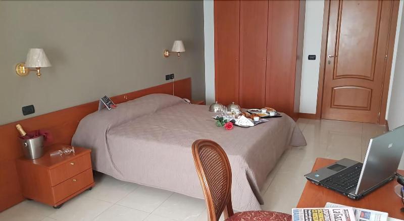 Hotel Joy - Oda