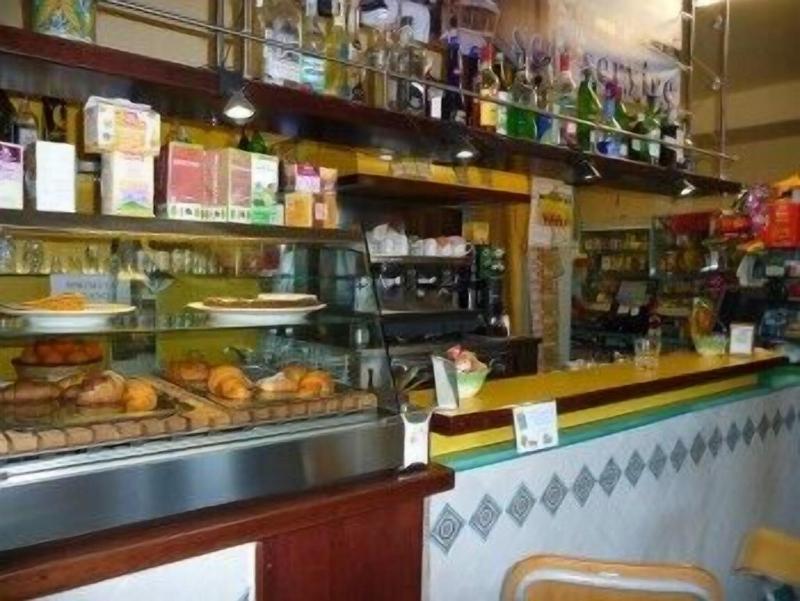 Petit Hotel - Bar