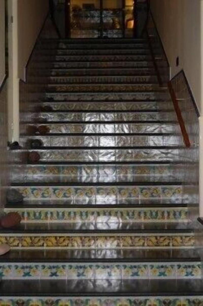 Petit Hotel - Lobi