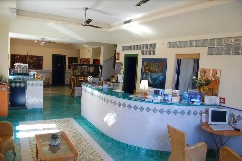 Petit Hotel - Lobi