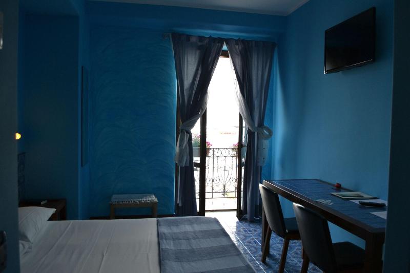 Petit Hotel - Oda
