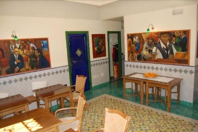 Petit Hotel - Restoran