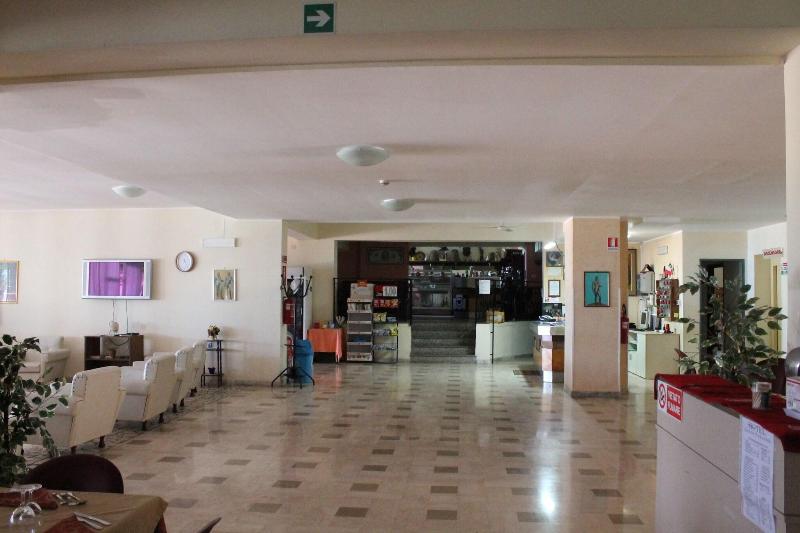 Hotel South Paradise - Lobi