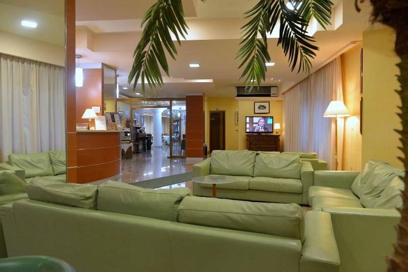 Hotel Due Pini - Lobi