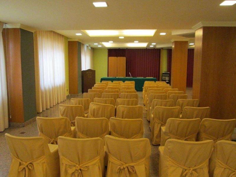 Hotel Due Pini - Toplantı
