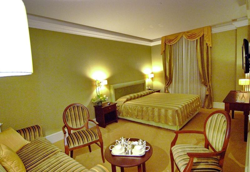 Design Suite Tirano - Oda