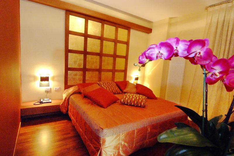 Design Suite Tirano - Oda